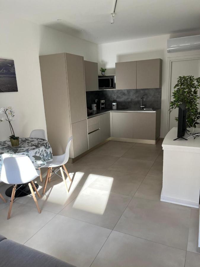 Apartments Ennio Top Class Бари Экстерьер фото