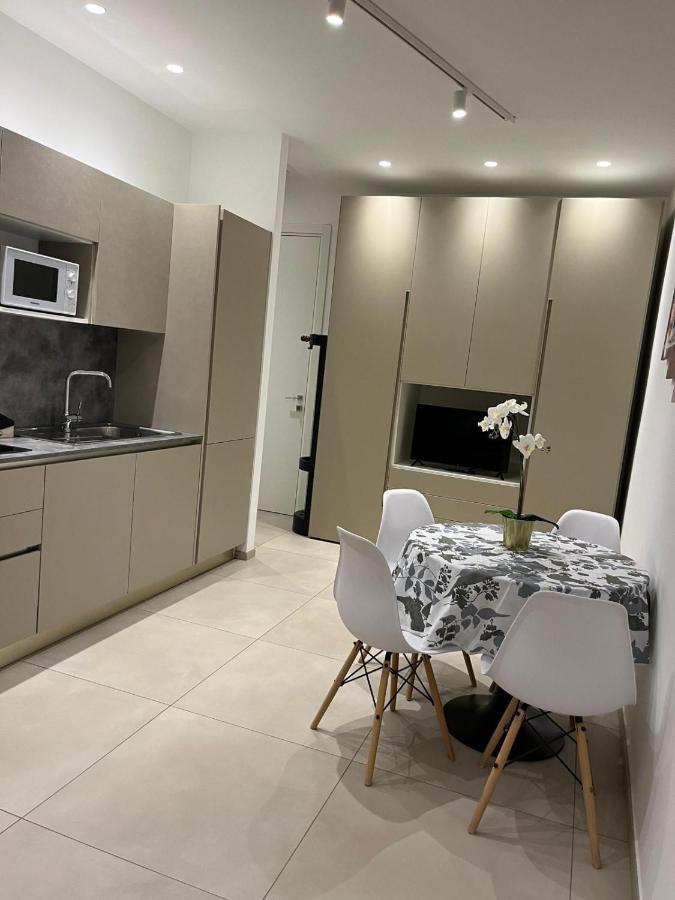 Apartments Ennio Top Class Бари Экстерьер фото