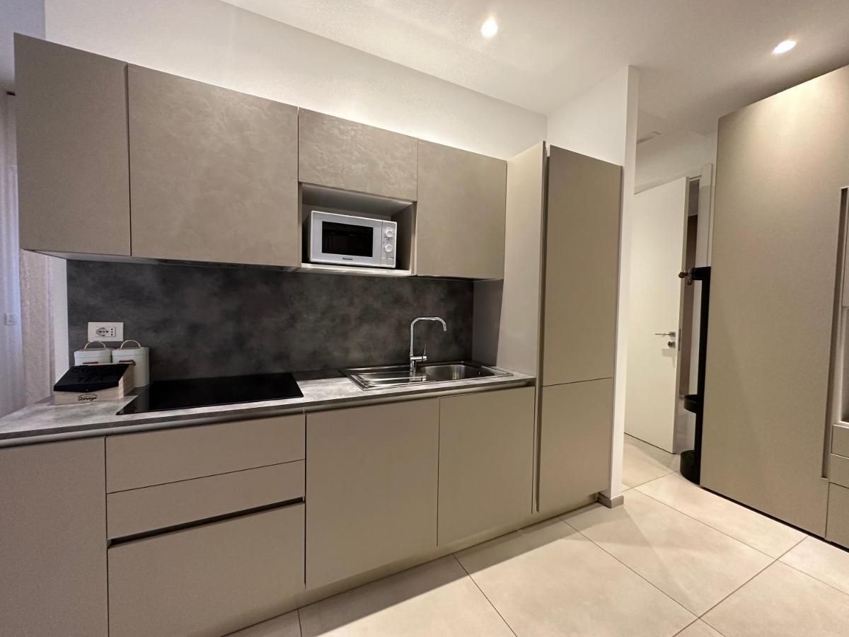 Apartments Ennio Top Class Бари Экстерьер фото