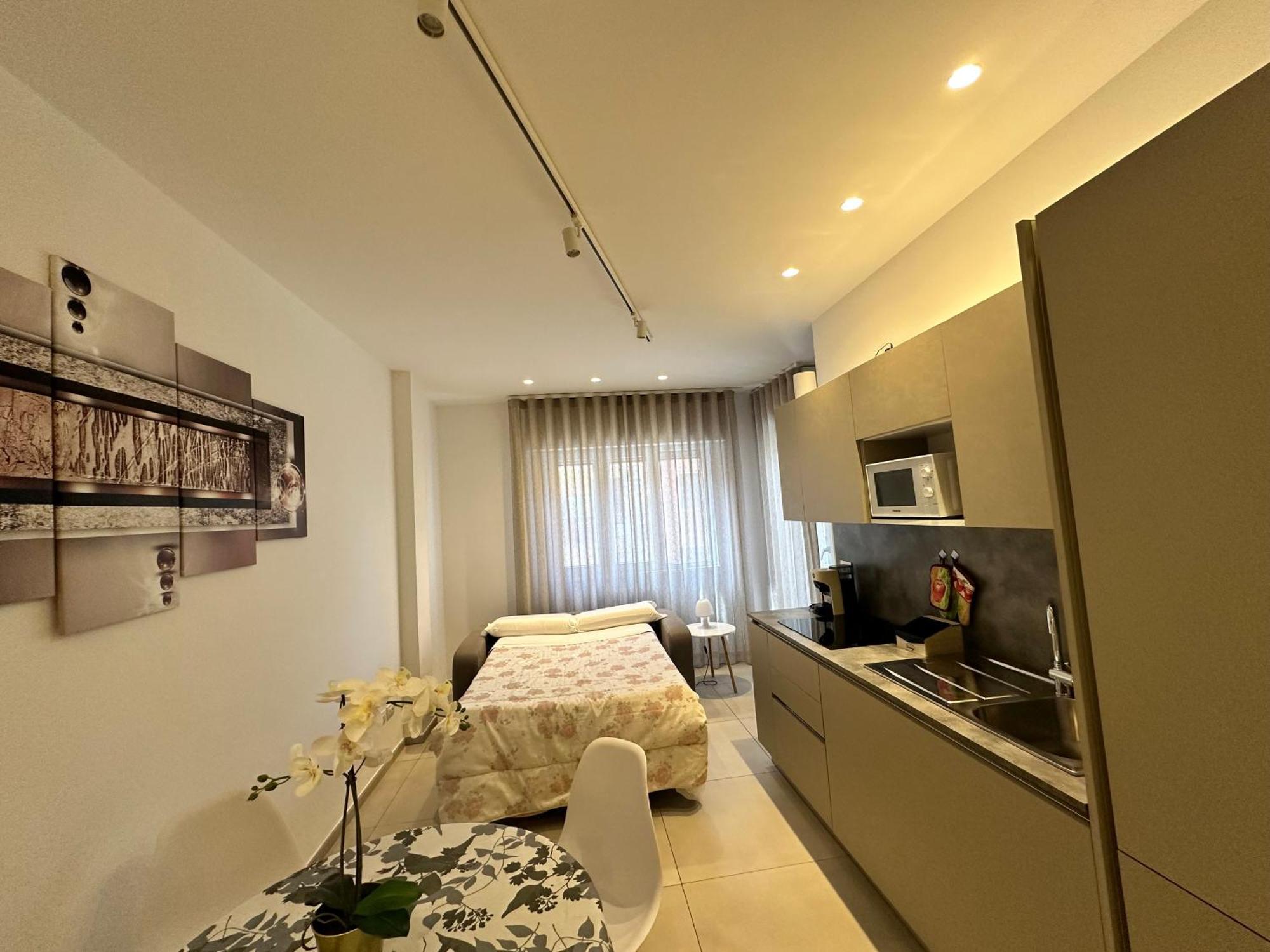 Apartments Ennio Top Class Бари Экстерьер фото
